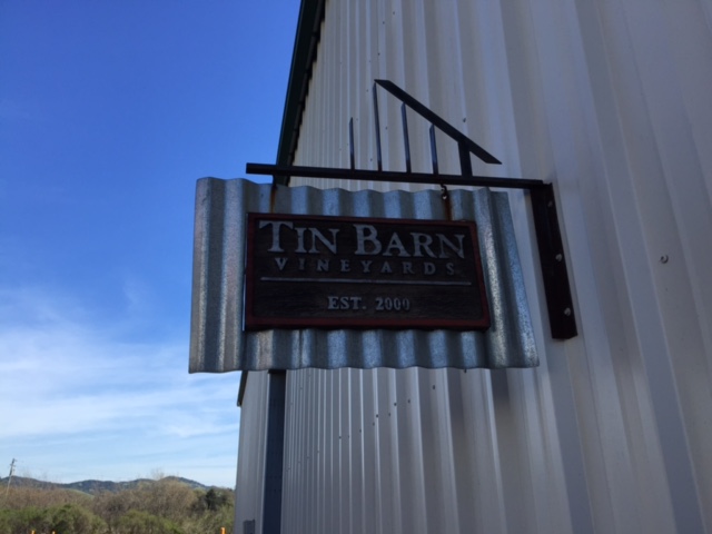Welcome to Tin Barn Vineyards